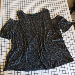 Rue 21 open shoulder top size 3X
